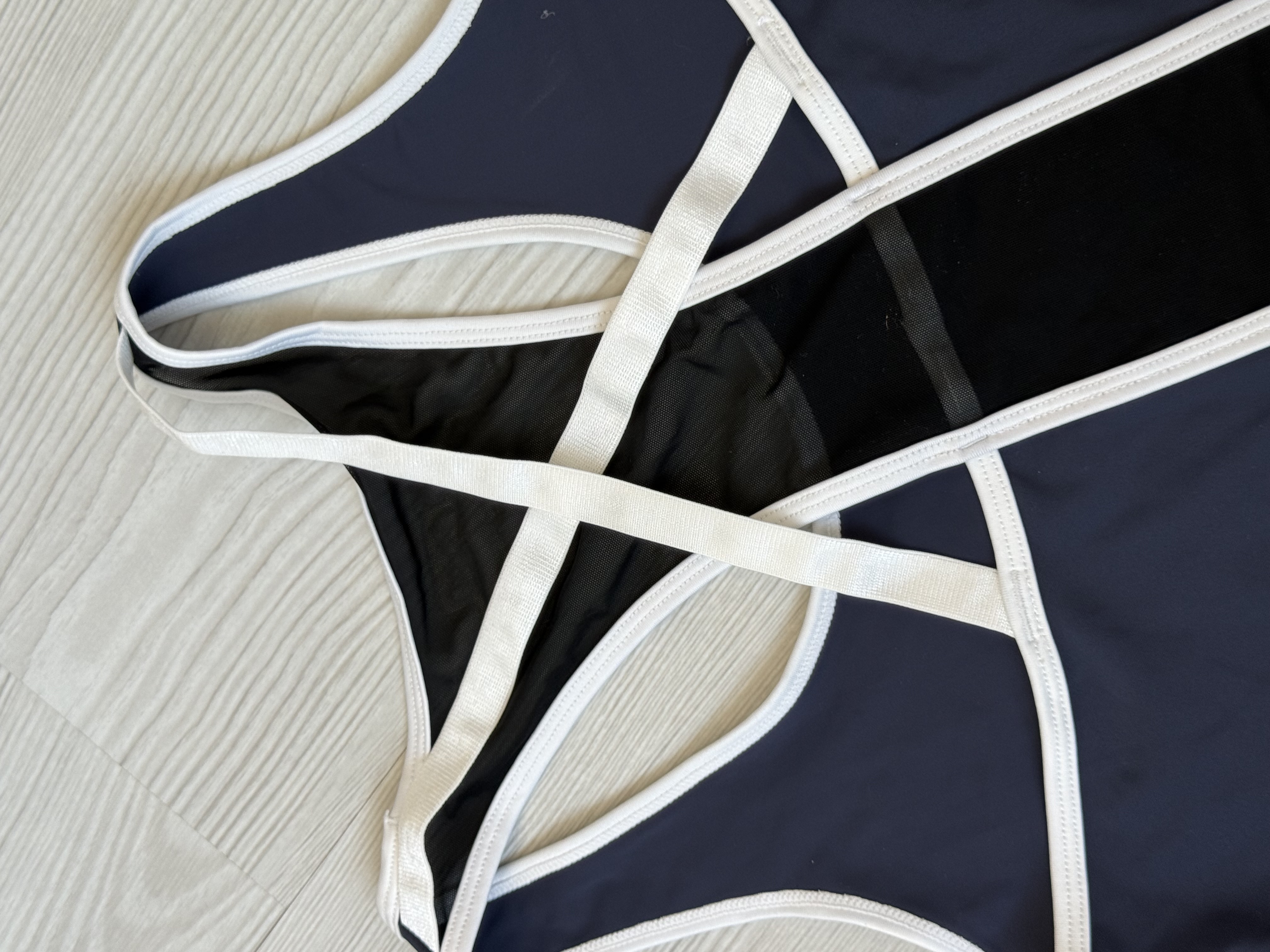 تاپ ورزشی زنانه کد ۸۰۷۶